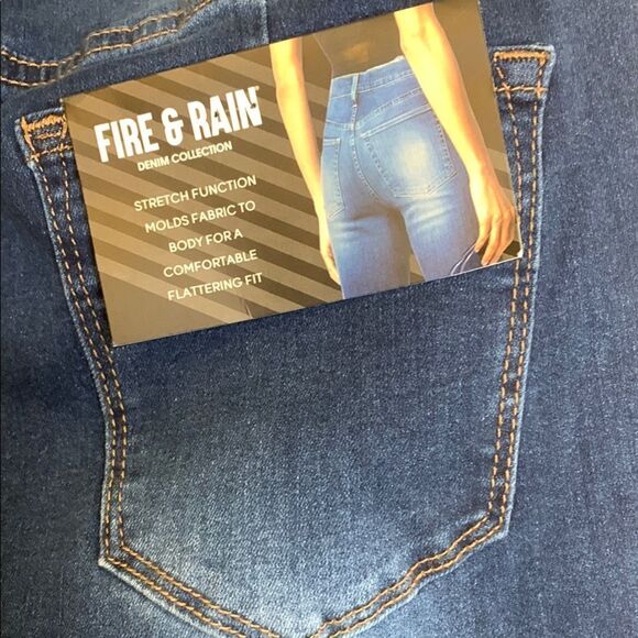 FIRE & RAIN, NWT, high rise skinny, rocker style - Picture 4 of 12